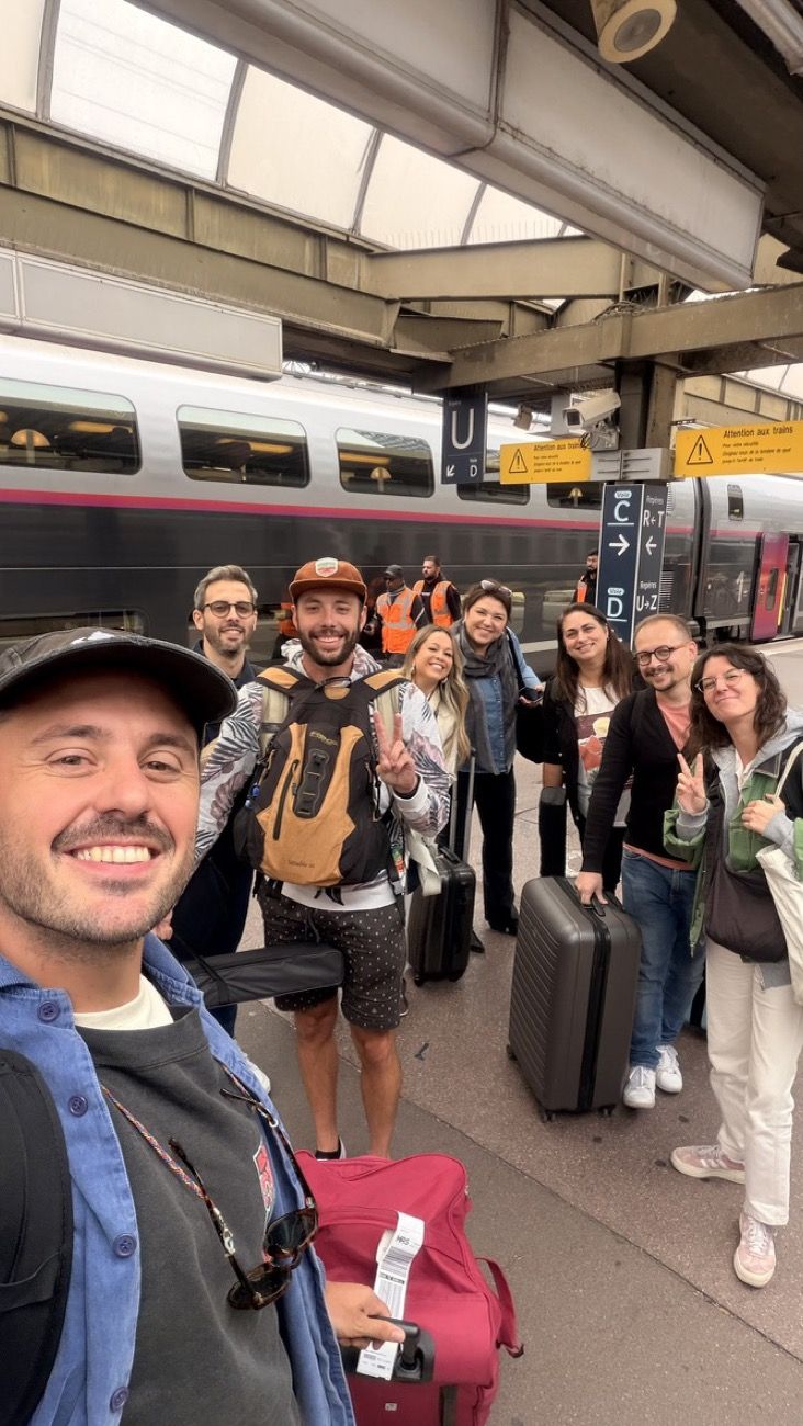 Départ en gare pour l'étape suivante